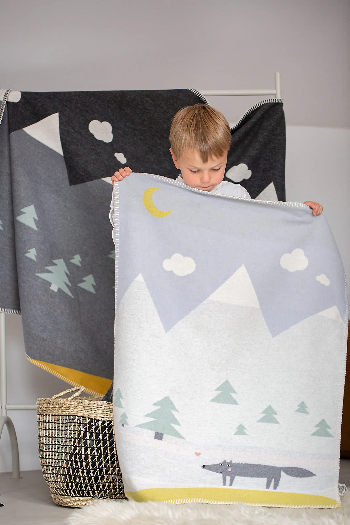 Kinderdecke "Wolf" Inkl. Stick 2 Kinderdecke "Wolf" Inkl. Stick – Bild 2