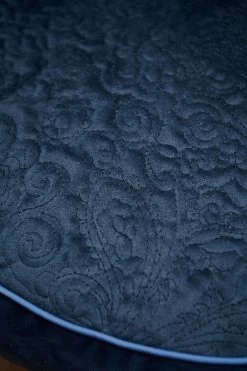 Pip Studio Kissen "Cushion Quiltey Days/Suki" In Blau - (D) 40 Cm -Günstiges Wohn Textil Geschäft pip studio kissen cushion quiltey days suki in blau d 40 cm 5